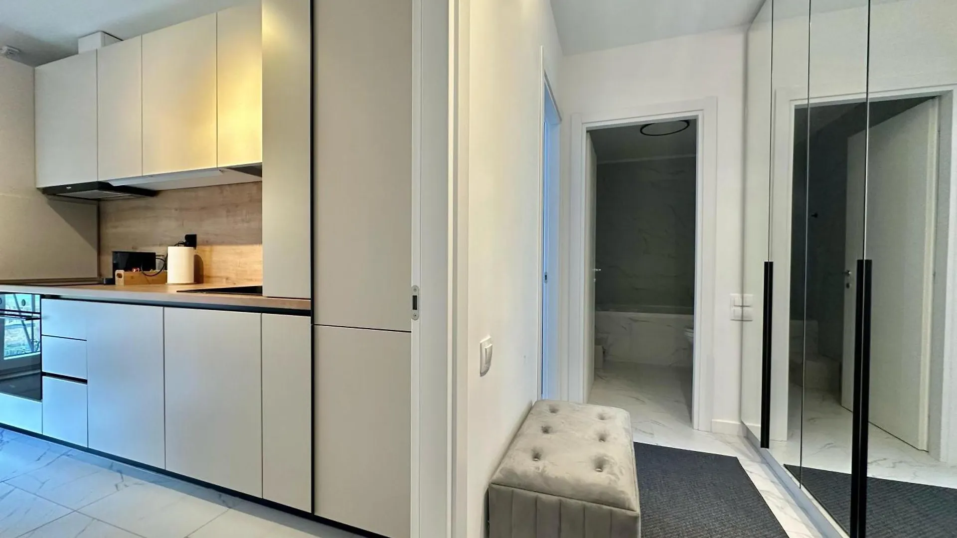 Yuva Apartment Cosmopolis Tunari  0*, Tunari (Ilfov)