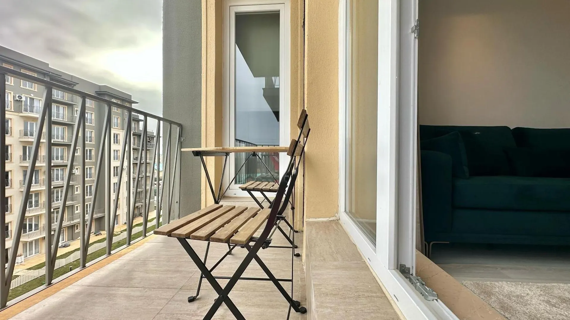 Yuva Apartment Cosmopolis Tunari  Romania